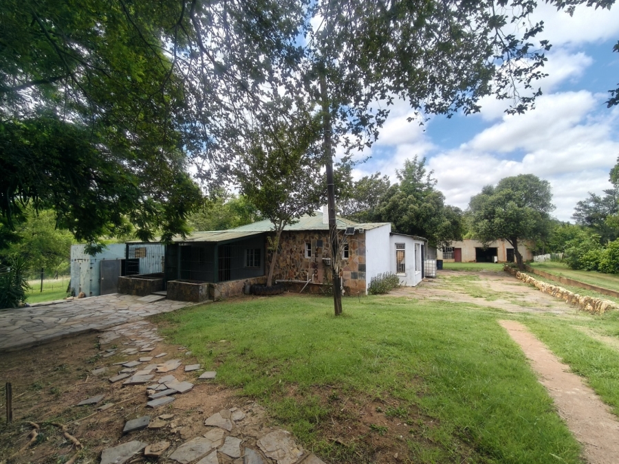 4 Bedroom Property for Sale in Groot Marico North West
